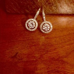 Rhinestone earrings with clasp